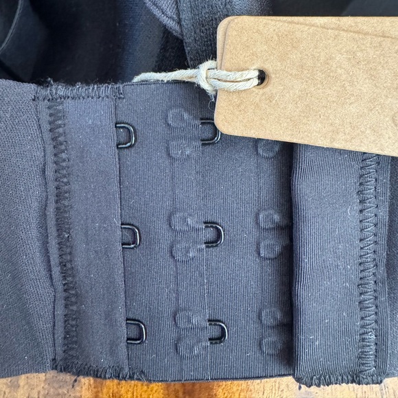 SKIMS Fits Everybody T Shirt Bra 38DDD Onyx NWT - Picture 5 of 7